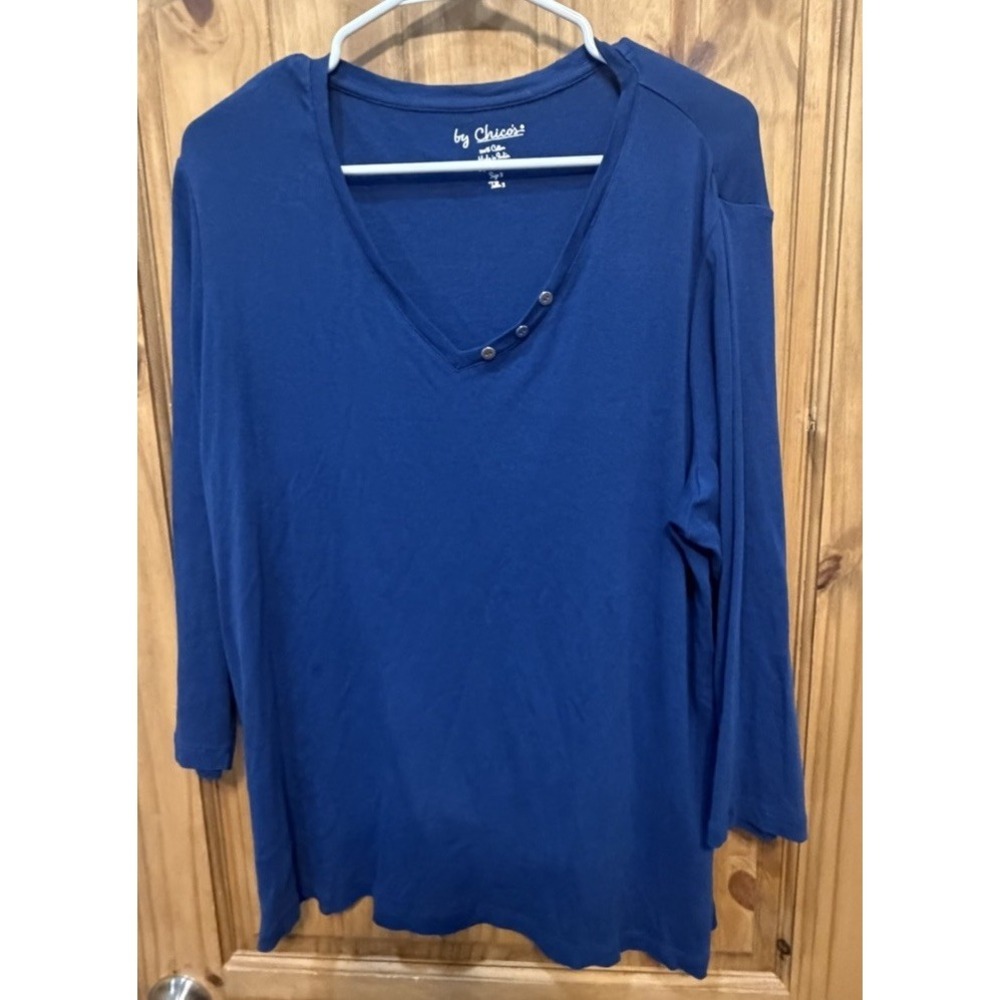 Chico's Blue V Neck Top Size 3 XL Cotton 3/4 Sleeve Button Detail Casual